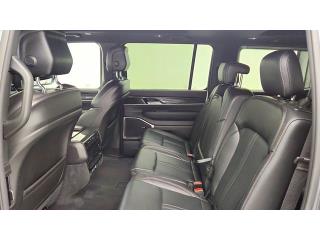2022 Jeep Wagoneer