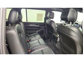 2022 Jeep Wagoneer